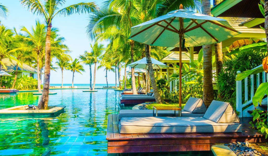 Escape to Paradise: How to Spend 4 Days in Luxury & Adventure